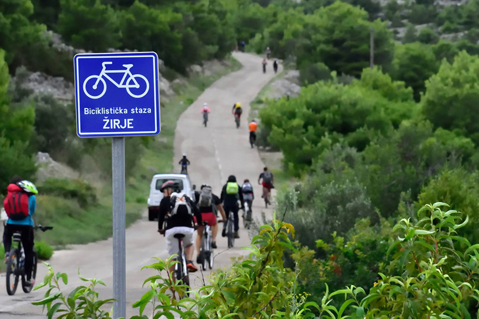 Biciklistička staza na otoku Žirju